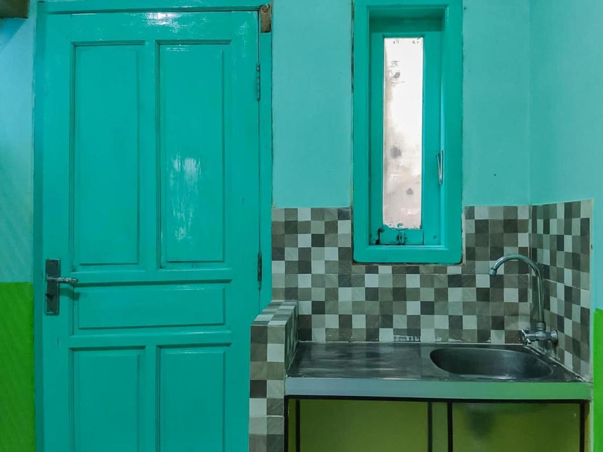 Reddoorz Near Sunrise Mall Mojokerto Kültér fotó