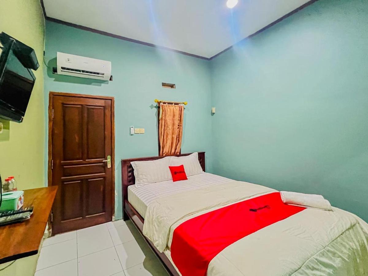 Reddoorz Near Sunrise Mall Mojokerto Kültér fotó