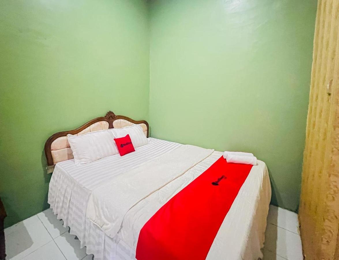 Reddoorz Near Sunrise Mall Mojokerto Kültér fotó