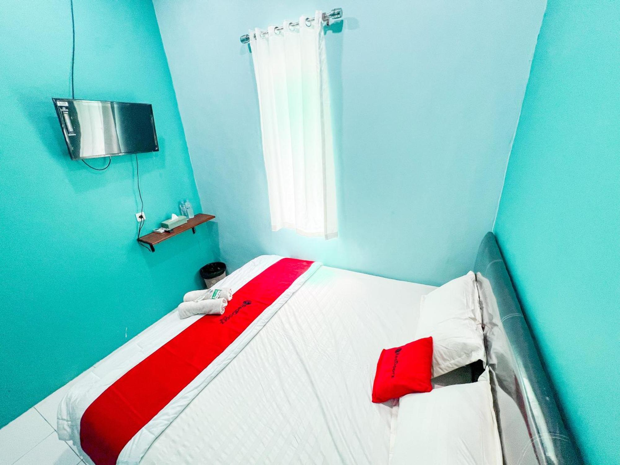 Reddoorz Near Sunrise Mall Mojokerto Kültér fotó