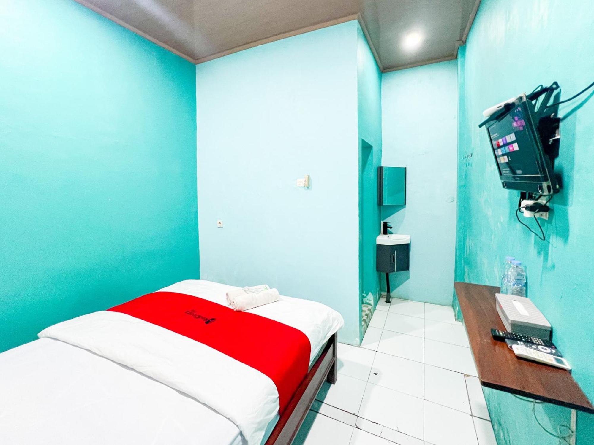 Reddoorz Near Sunrise Mall Mojokerto Kültér fotó