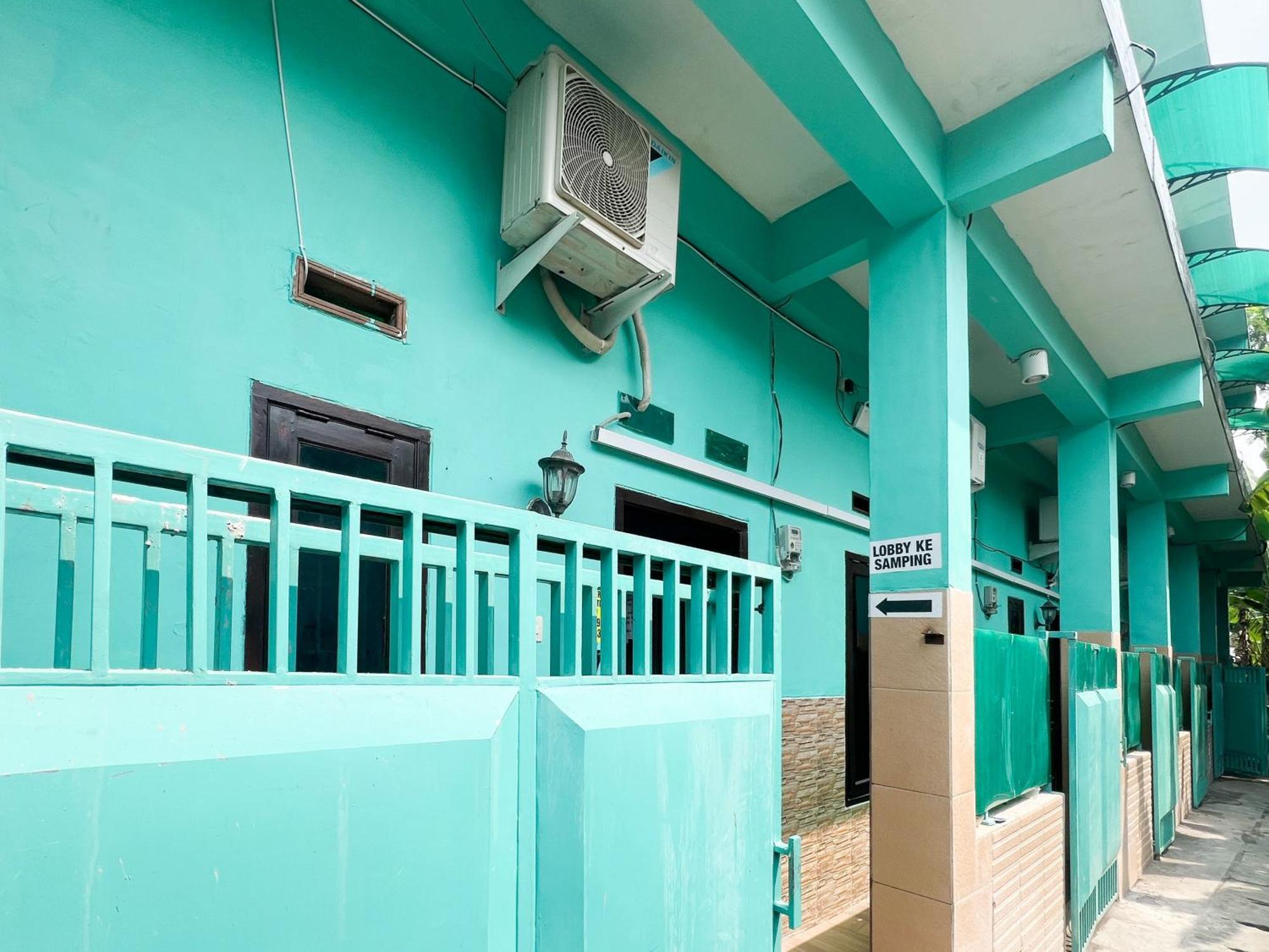 Reddoorz Near Sunrise Mall Mojokerto Kültér fotó
